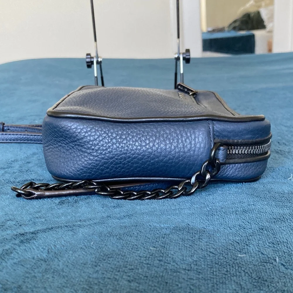 Micheal Kors Jet Set pebbled leather Navy blue Crossbody Bag gun metal hardware